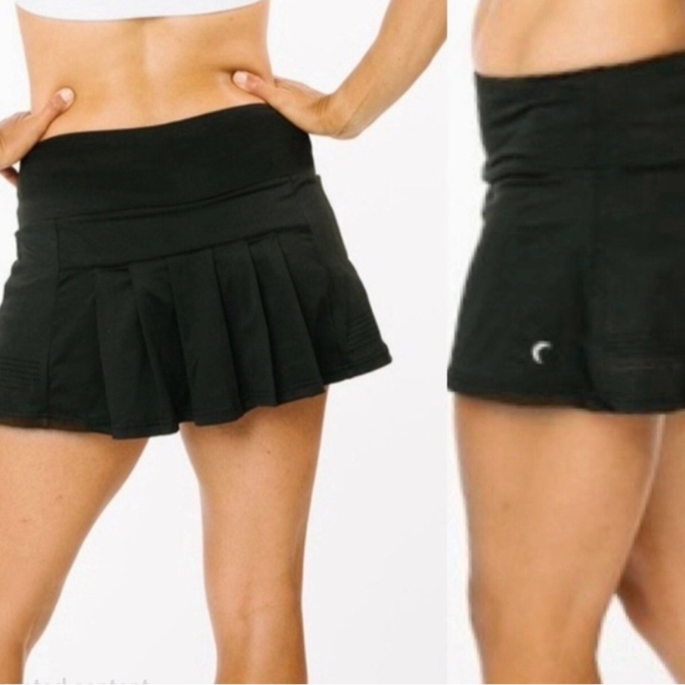Zyia Active Black Clubhouse Chill Athletic Skort with Subtle Crescent Detail